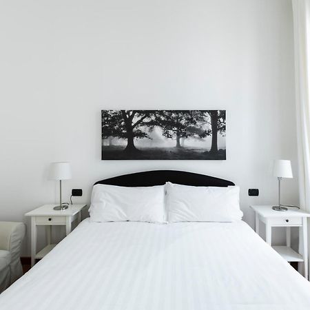 Brera - Fiori Chiari Charme Apartment Μιλάνο Δωμάτιο φωτογραφία